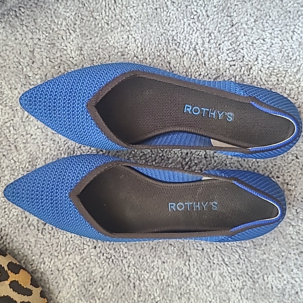Rothys shoe size 8 The point